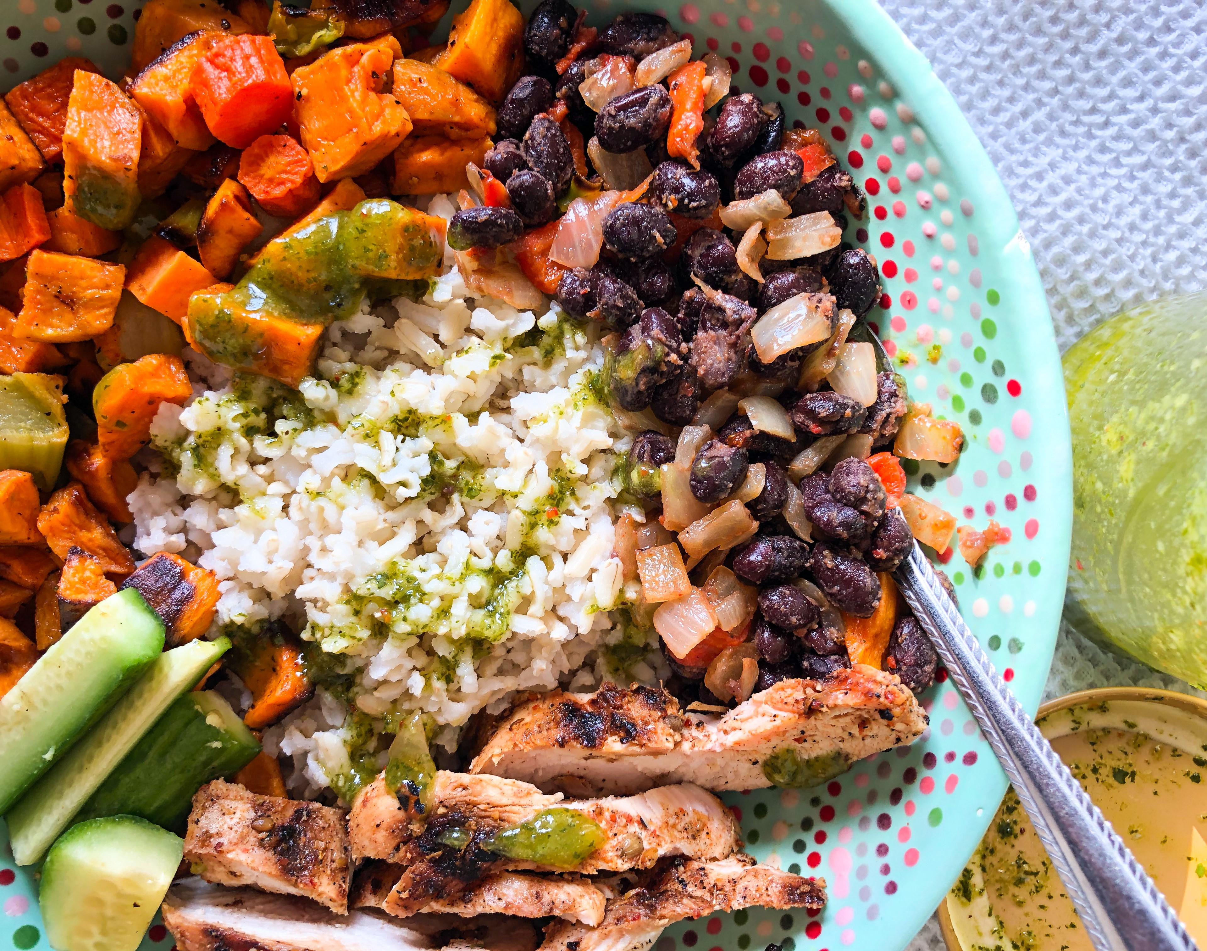 Glow Bowls - Nourishing Grilled Chicken & Quinoa Grain Bowls