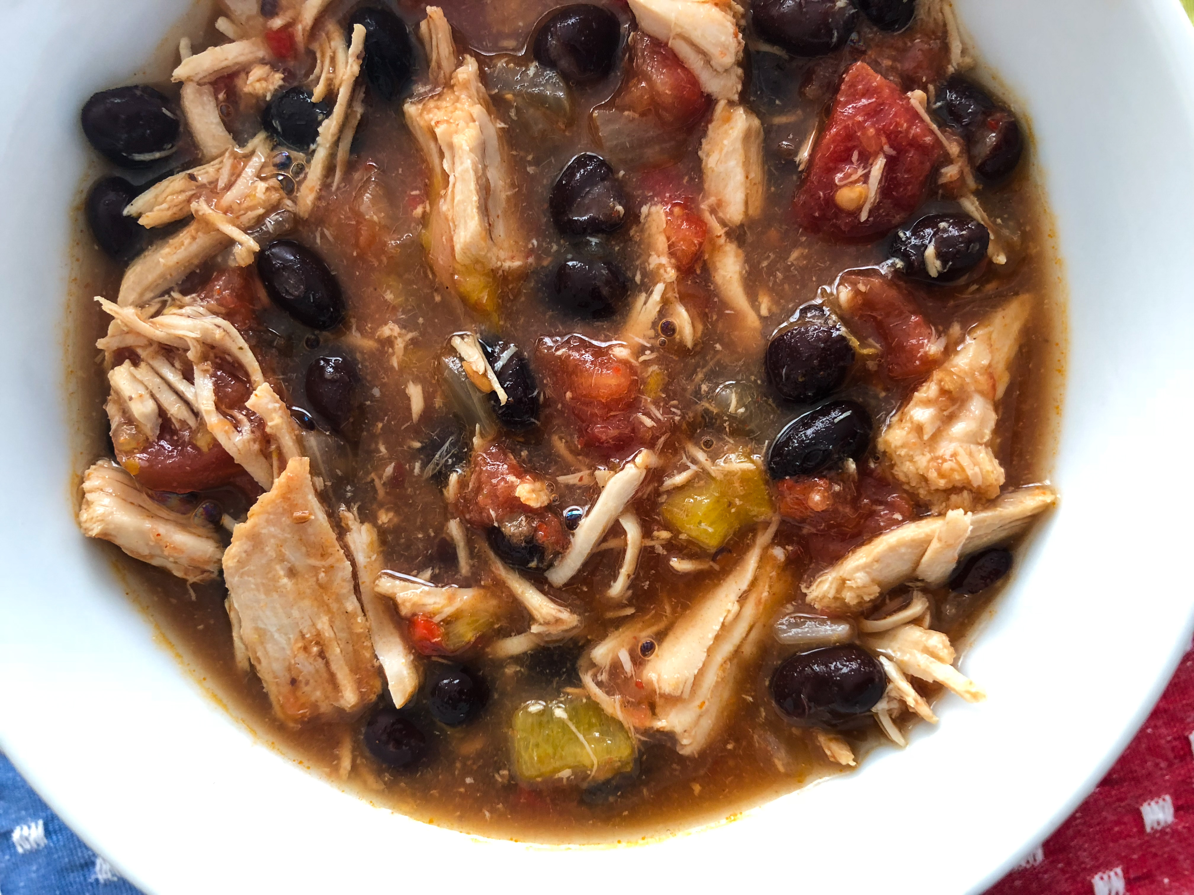 Slow cooker Chicken Tortilla Soup no toppings
