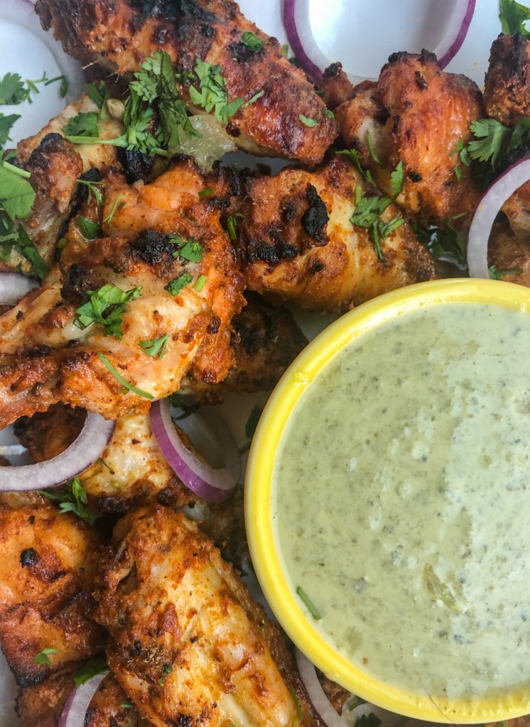 Tandoori-Chicken-Wings-with-Dipping-Chutney-Sauce_Closeup