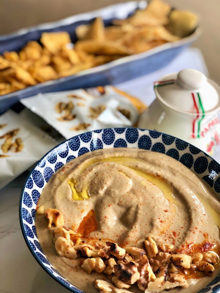 Vegan and Glutenfree hummus made with Lentils and Walnuts