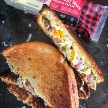 Vegetable-Grilled-Cheese-Sandwich-with-Chutney-Spread_FI