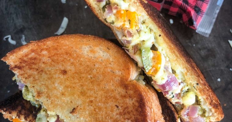 Vegetable-Grilled-Cheese-Sandwich-with-Chutney-Spread_FI