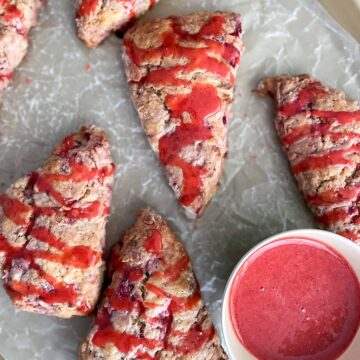 Wholewheat_Strawberry-Scones_FI_Glazebowl