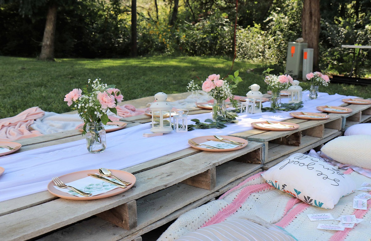 Build a Simple DIY Boho Picnic Table (Low Profile)