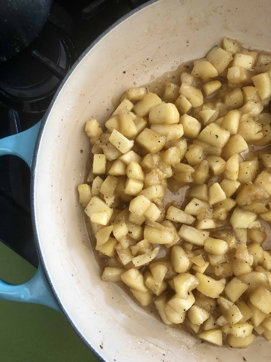 CardamomBourbonAppleHandPies_Filling