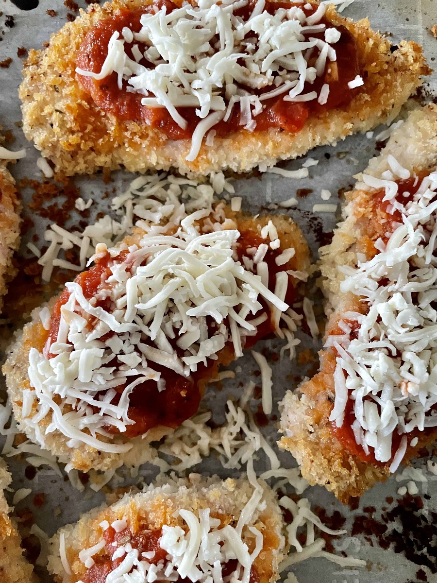 Baked-Chicken-Parmesan-_Baked-with-mozzarella