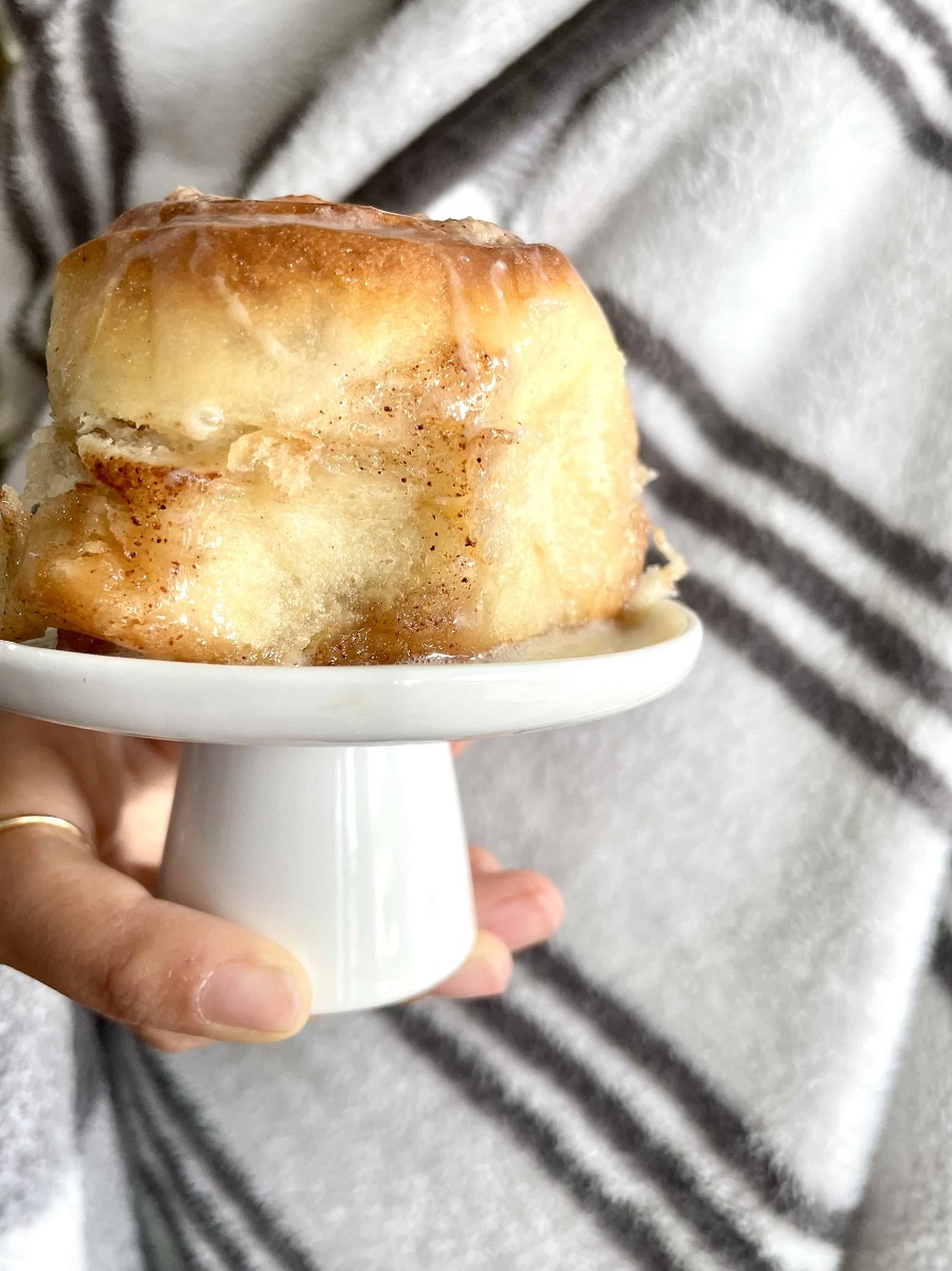 Cinnamon Bundt Cake with Gooey Cinnamon Swirl - Flouring Kitchen